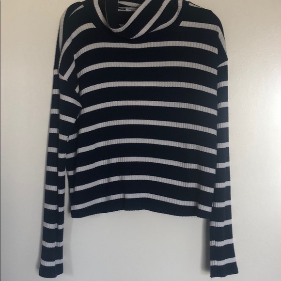 splendid white turtleneck